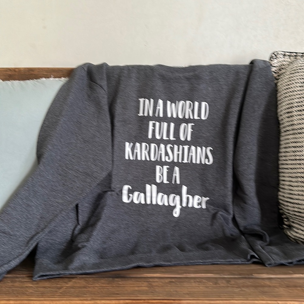 “Shameless” crew neck